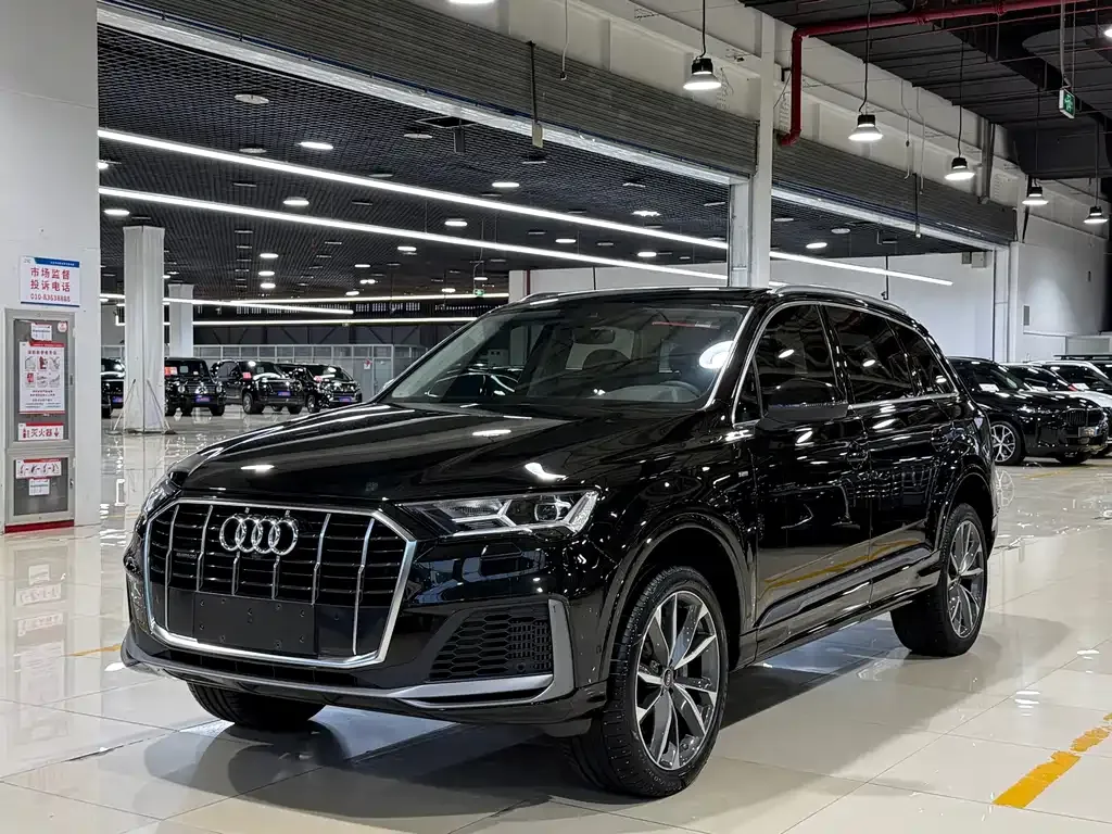 2022 Audi Q7 55 TFSI quattro S line