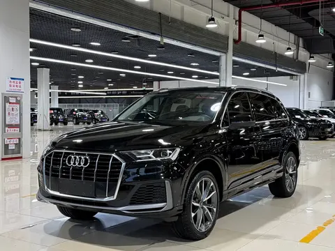 2022 Audi Q7 55 TFSI quattro S line