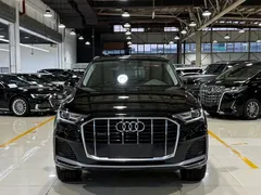2022 Audi Q7 55 TFSI quattro S line, чёрный — фото 2