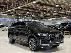 2022 Audi Q7 55 TFSI quattro S line, чёрный — фото 3