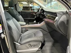 2022 Audi Q7 55 TFSI quattro S line, чёрный — фото 6