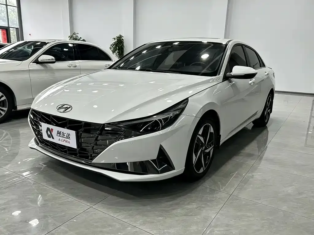 2021 Hyundai Elantra 240TGDi DCT LUX Premium
