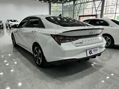 2021 Hyundai Elantra 240TGDi DCT LUX Premium, белый — фото 6