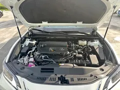 2022 Lexus ES 300h, белый — фото 31