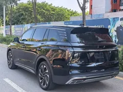 2024 Hongqi HS7 2.0T PHEV 4WD 6, чёрный — фото 8