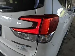 2021 Subaru Forester 2.0i Luxury, белый — фото 8