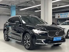 2022 Volvo XC60 4WD Luxury, чёрный — фото 3