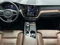 2022 Volvo XC60 4WD Luxury, чёрный — фото 7