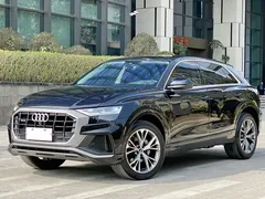 2021 Audi Q8 55 TFSI, чёрный — фото 1