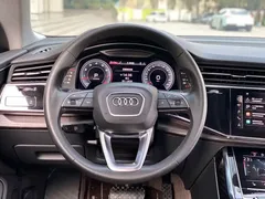2021 Audi Q8 55 TFSI, чёрный — фото 8