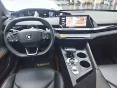 2022 Changan UNI-V 1.5T Sport — фото 5