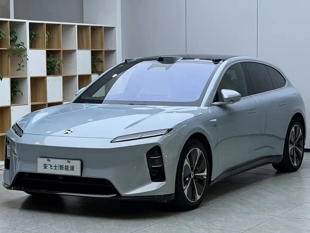 2025 Nio ET5T 75kWh Touring