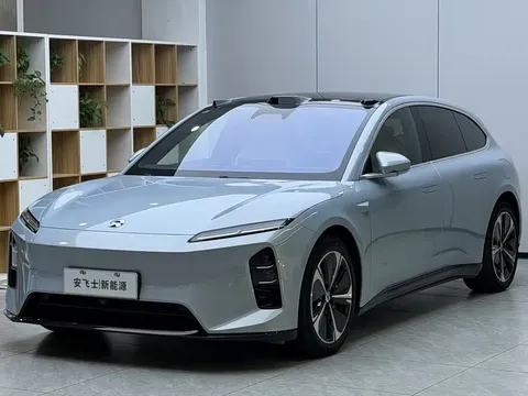 2025 Nio ET5T 75kWh Touring