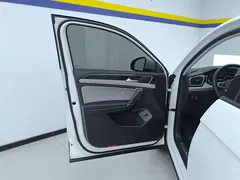 2023 Volkswagen Tayron 300TSI 2WD Plus, белый — фото 7
