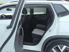 2023 Volkswagen Tayron 300TSI 2WD Plus, белый — фото 11