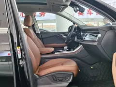 2023 Audi Q7 55 TFSI quattro S line, чёрный — фото 7