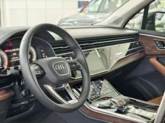 2023 Audi Q7 55 TFSI quattro S line, чёрный — фото 9