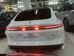 2024 Nio ET5 75kWh EV, белый — фото 6