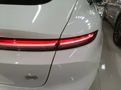 2024 Nio ET5 75kWh EV, белый — фото 8