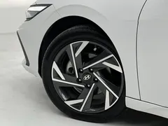 2023 Hyundai Elantra 1.5L CVT GLX Elite, белый — фото 7