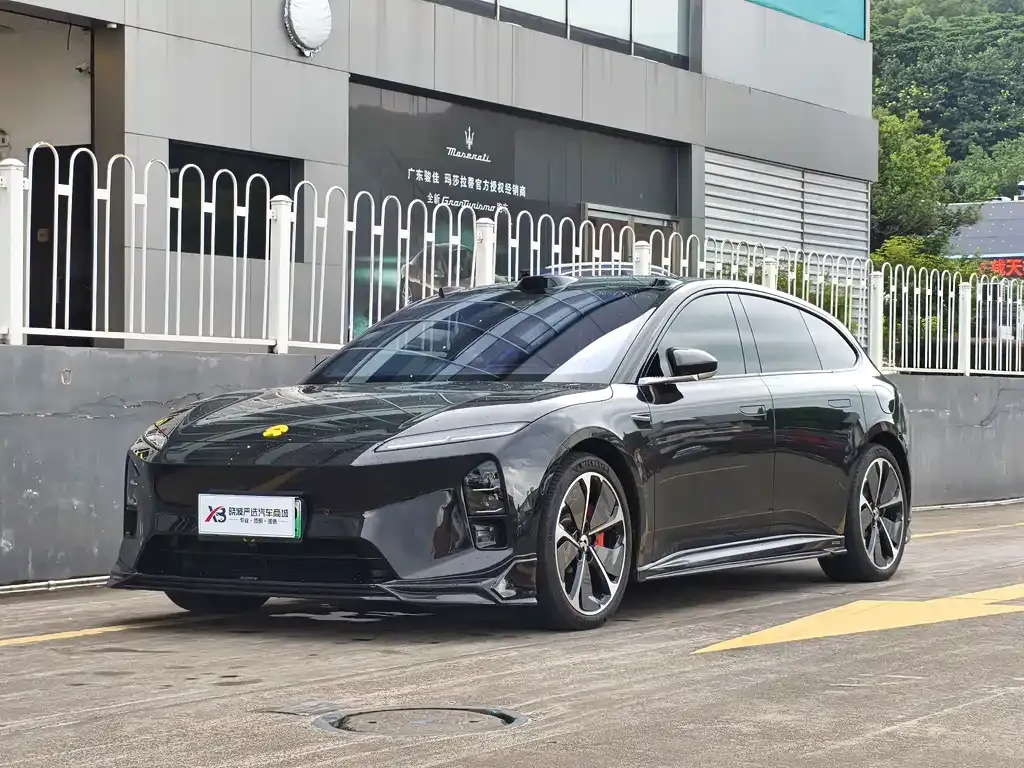 2025 Nio ET5T 75kWh Touring
