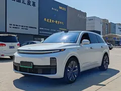 2025 Li Auto L7 Ultra, белый — фото 1