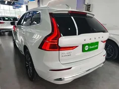 2023 Volvo XC60 4WD Luxury, белый — фото 5