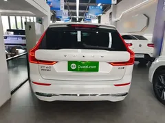 2023 Volvo XC60 4WD Luxury, белый — фото 6