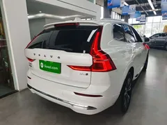2023 Volvo XC60 4WD Luxury, белый — фото 7