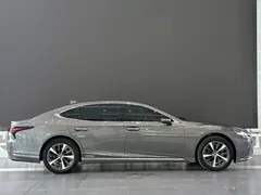 2021 Lexus LS 500h — фото 4