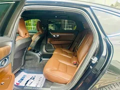2023 Volvo S90, чёрный — фото 7