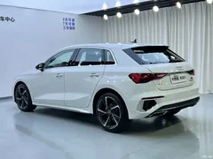 2023 Audi A3 Sportback 35 TFSI Fashion Sport, белый — фото 4