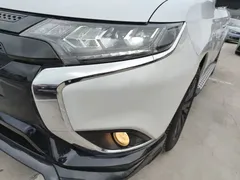 2021 Mitsubishi Outlander 2.4L 4WD 5, белый — фото 24