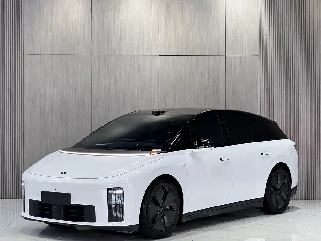 2025 Li Auto i6 2WD
