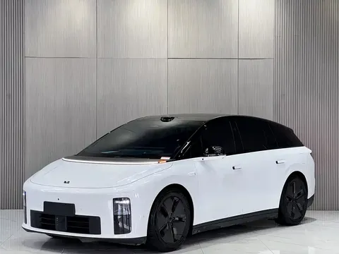 2025 Li Auto i6 2WD