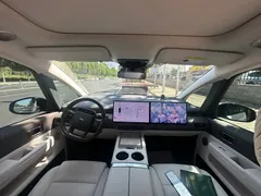 2024 Li Auto MEGA Ultra, белый — фото 6