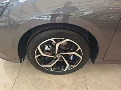 2025 MG MG5 300TGI Flagship — фото 23