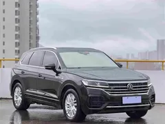 2021 Volkswagen Touareg 2.0TSI — фото 3