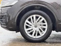 2021 Volkswagen Touareg 2.0TSI — фото 10