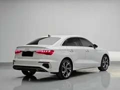 2023 Audi A3L Limousine 35 TFSI Luxury Sport, белый — фото 6