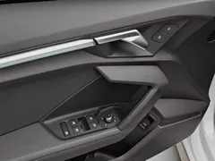 2023 Audi A3L Limousine 35 TFSI Luxury Sport, белый — фото 9