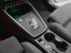 2023 Audi A3L Limousine 35 TFSI Luxury Sport, белый — фото 12