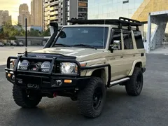 2023 Toyota Land Cruiser LC76 4.0L MT — фото 1