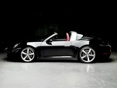2022 Porsche 911 Targa 4 3.0T, чёрный — фото 3