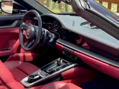 2022 Porsche 911 Targa 4 3.0T, чёрный — фото 16