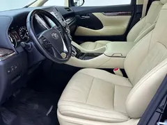 2020 Toyota Alphard Hybrid 2.5L Luxury, чёрный — фото 4