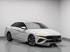 2023 Hyundai Elantra 1.5L CVT LUX Premium, белый — фото 3