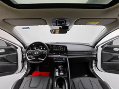 2023 Hyundai Elantra 1.5L CVT LUX Premium, белый — фото 18