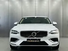 2023 Volvo S60 B4 Luxury, белый — фото 2
