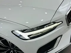 2023 Volvo S60 B4 Luxury, белый — фото 11